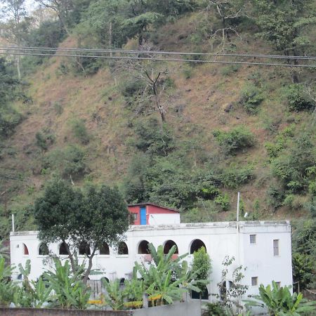 Swami Samarpan Ashram Bed & Breakfast Rishikesh Exterior photo