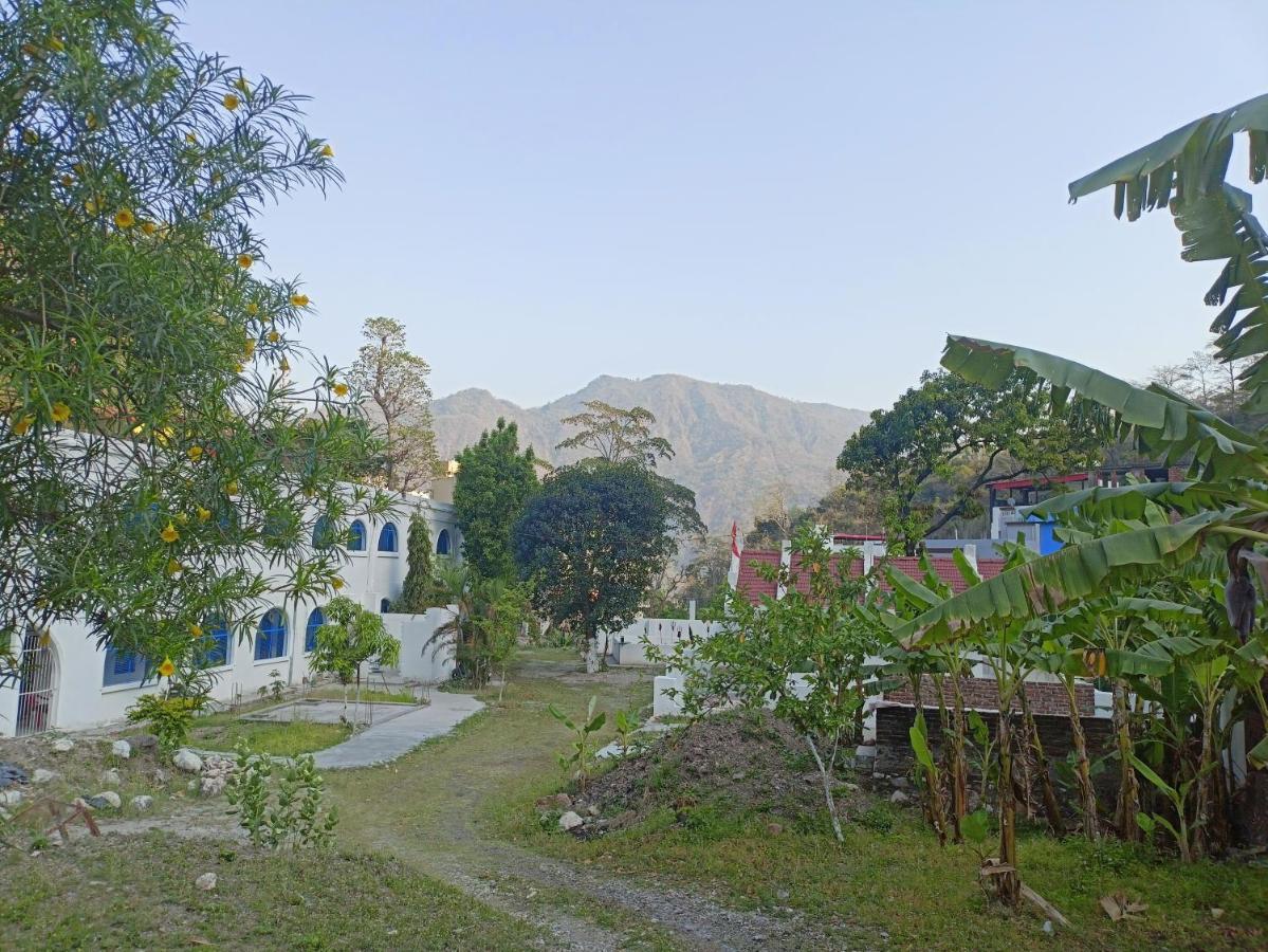 Swami Samarpan Ashram Bed & Breakfast Rishikesh Exterior photo