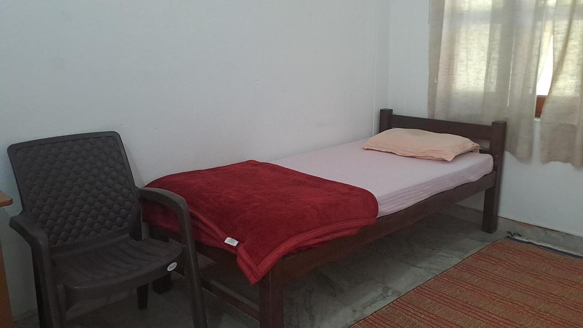 Swami Samarpan Ashram Bed & Breakfast Rishikesh Exterior photo