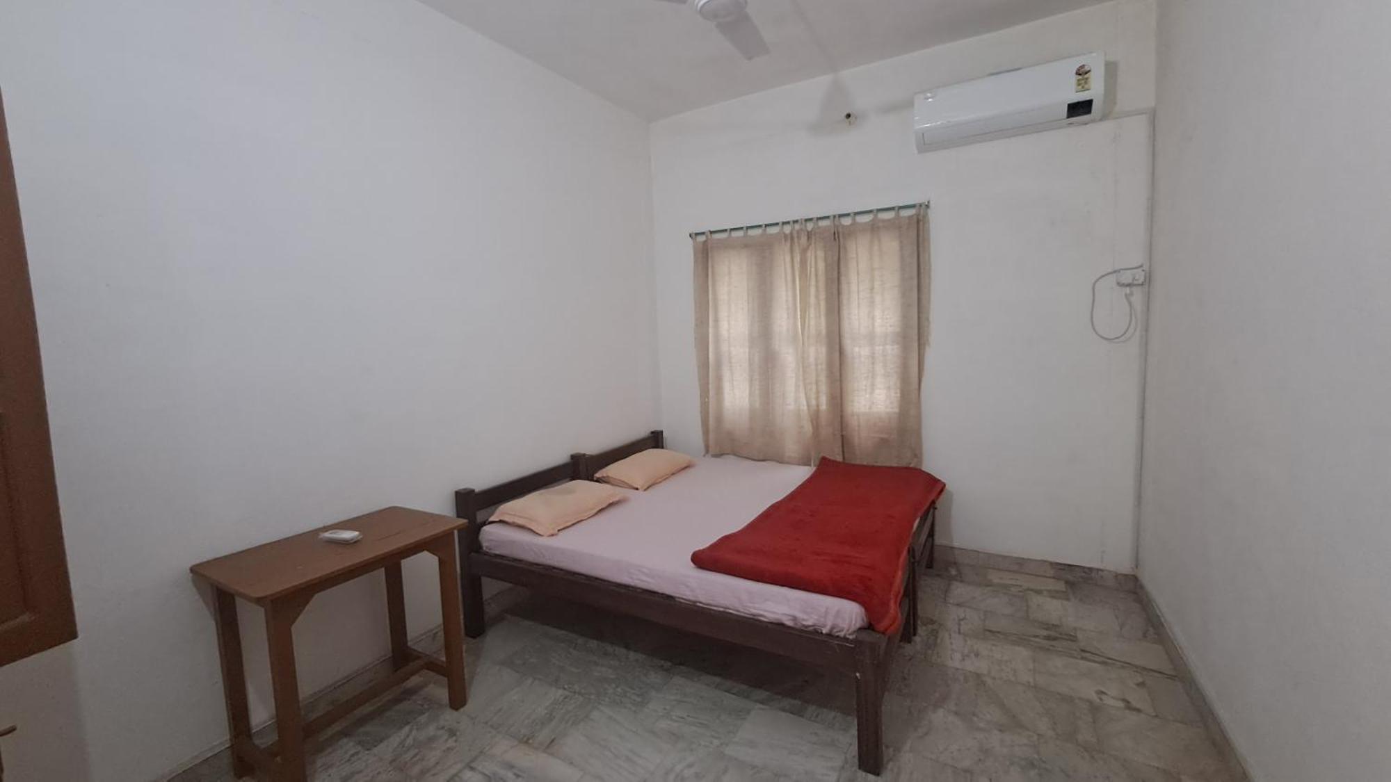 Swami Samarpan Ashram Bed & Breakfast Rishikesh Exterior photo