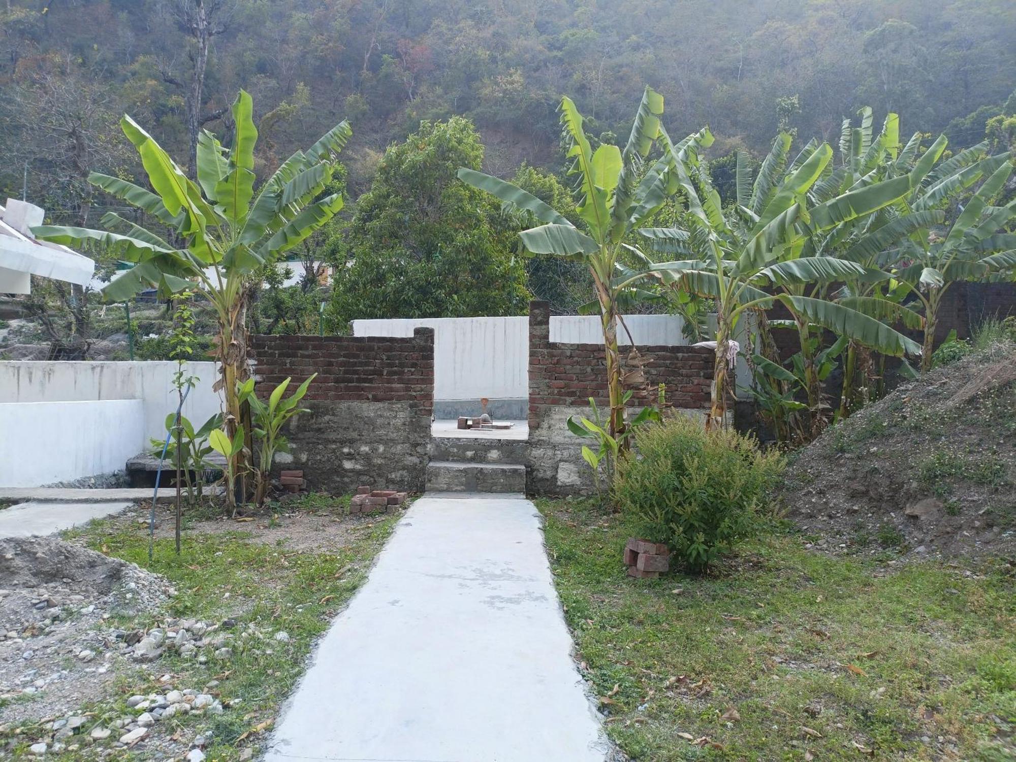 Swami Samarpan Ashram Bed & Breakfast Rishikesh Exterior photo