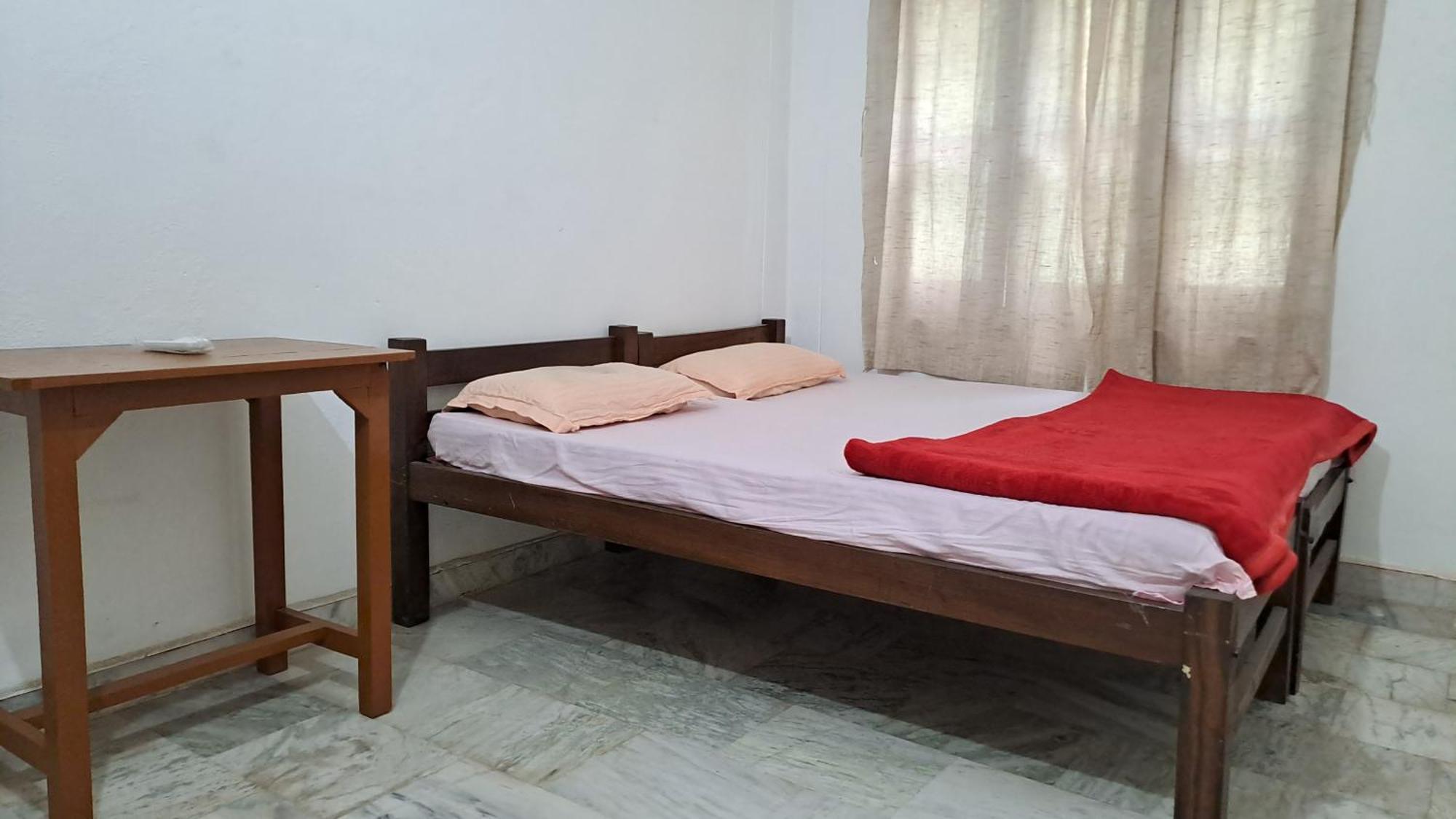 Swami Samarpan Ashram Bed & Breakfast Rishikesh Exterior photo